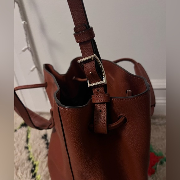 Henri Bendel bucket bag - Picture 5 of 7